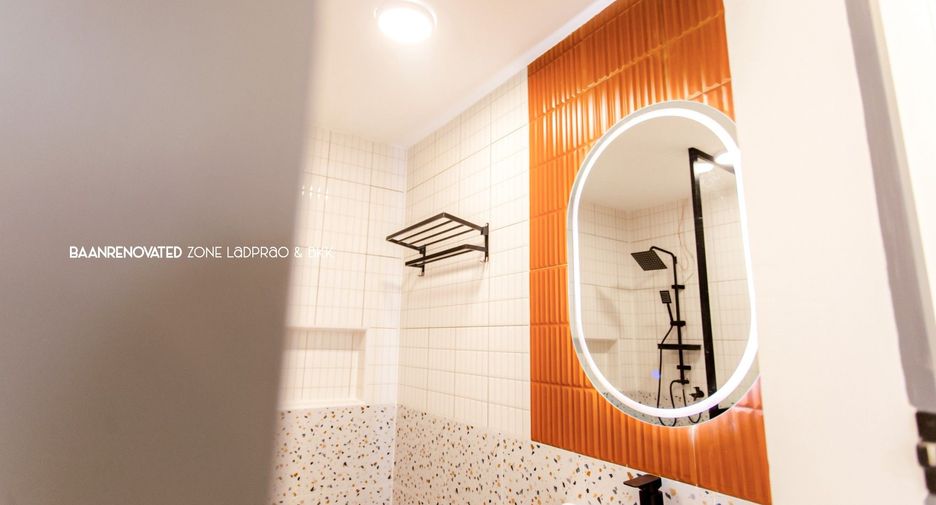 For sale 4 bedrooms townhouse in Bueng Kum, Bangkok