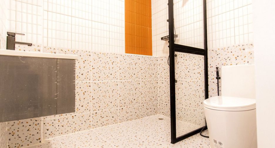 For sale 4 bedrooms townhouse in Bueng Kum, Bangkok