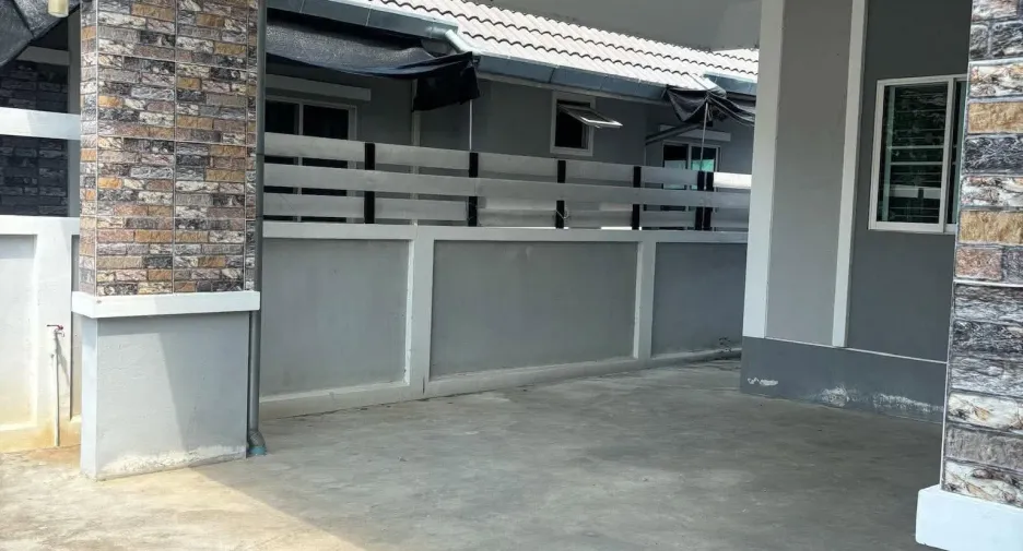 Casa en venta y en alquiler de 3 habitaciones en San Sai, Chiang Mai