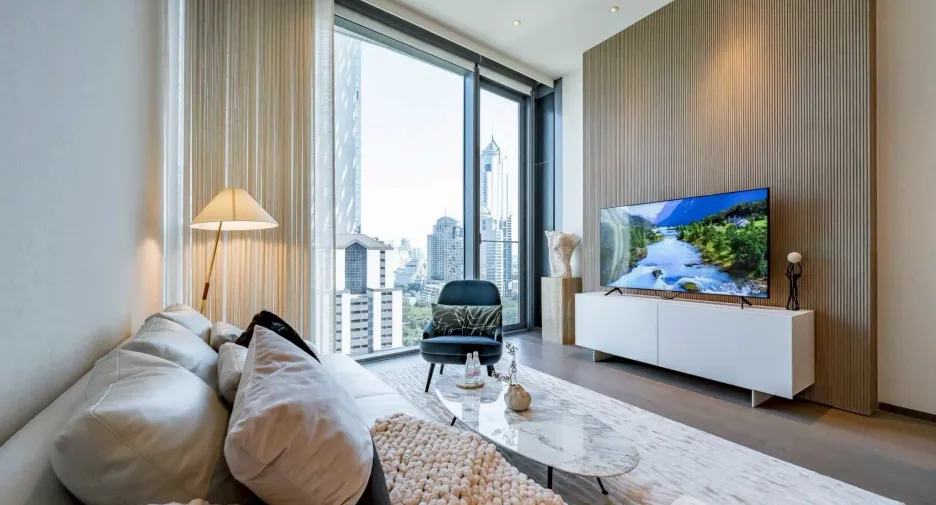 For rent 1 bed condo in Pathum Wan, Bangkok
