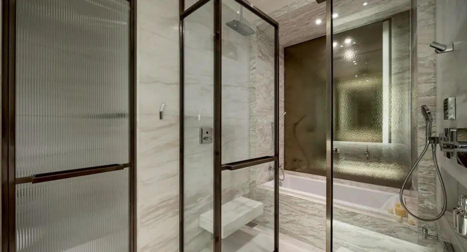 For rent 1 bed condo in Pathum Wan, Bangkok