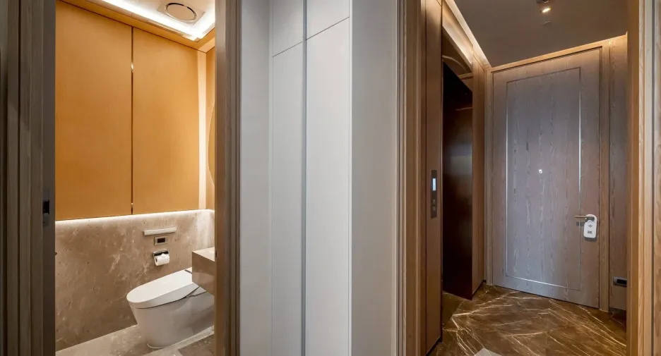 For rent 1 bed condo in Pathum Wan, Bangkok