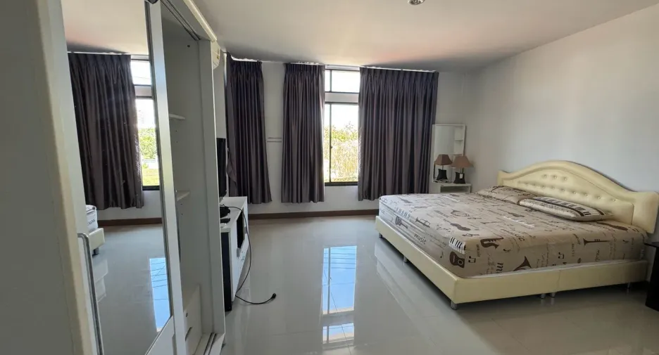 Reihenhaus zur Miete mit 3 Zimmer in Cha Am, Phetchaburi