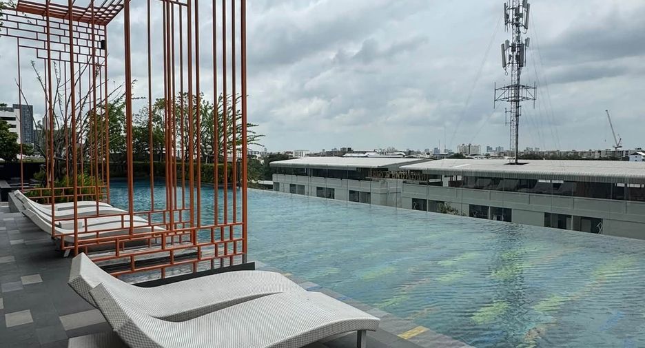For rent 1 bed condo in Phra Khanong, Bangkok