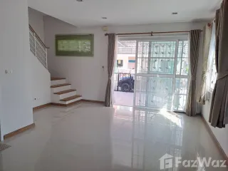 For sale 3 bedrooms townhouse in Mueang Samut Prakan, Samut Prakan