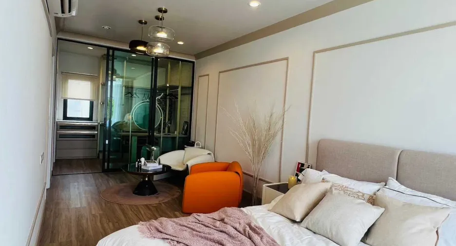 Casa adosada en venta de 3 habitaciones en Bang Phli, Samut Prakan