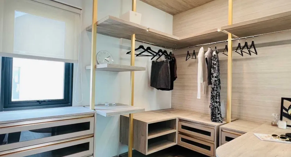 Casa adosada en venta de 3 habitaciones en Bang Phli, Samut Prakan