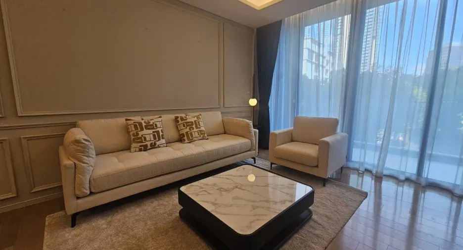 For sale and for rent 2 bedrooms condo in Pathum Wan, Bangkok
