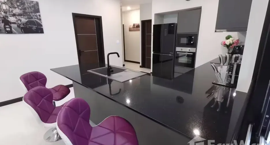 À vendre et à louer 3 chambres villa à Jomtien, Pattaya