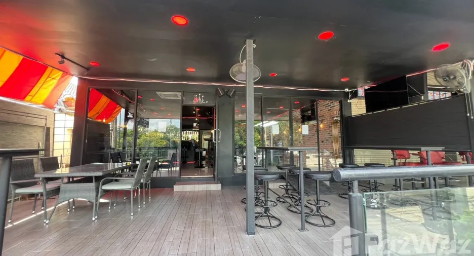 For rent retail Space in Bang Lamung, Chonburi