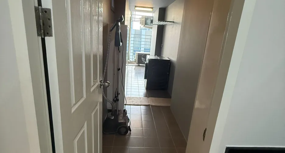 Wohnung zum Kauf und zur Miete mit 2 Zimmer in Huai Khwang, Bangkok