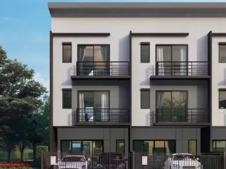 For rent 3 bedrooms townhouse in Prawet, Bangkok