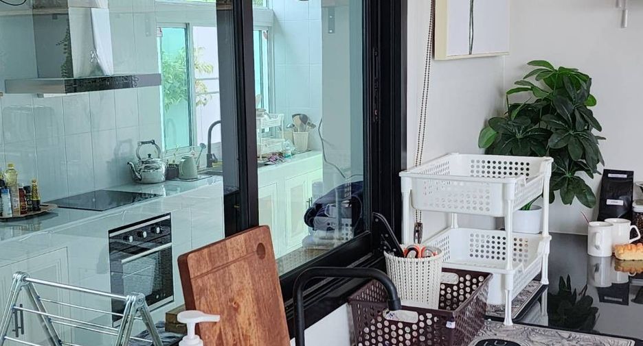 Casa en venta de 4 habitaciones en Hang Dong, Chiang Mai
