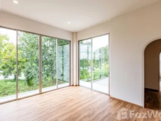 Casa en venta de 4 habitaciones en Doi Saket, Chiang Mai