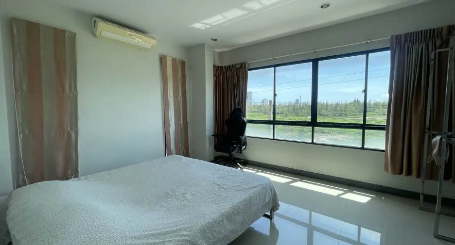 Reihenhaus zur Miete mit 3 Zimmer in Cha Am, Phetchaburi
