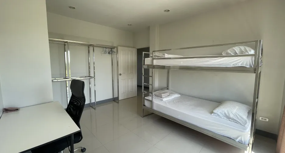 Reihenhaus zur Miete mit 3 Zimmer in Cha Am, Phetchaburi