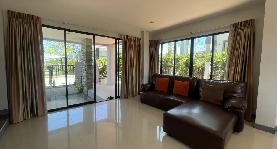 Reihenhaus zur Miete mit 3 Zimmer in Cha Am, Phetchaburi