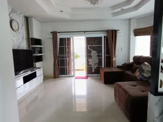 For rent 3 bedrooms house in San Kamphaeng, Chiang Mai