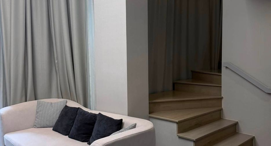 For rent 3 bedrooms condo in Watthana, Bangkok