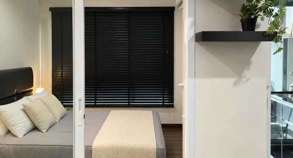 For rent 1 bed condo in Thon Buri, Bangkok