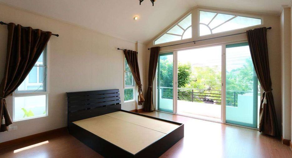 Casa en venta de 3 habitaciones en San Kamphaeng, Chiang Mai