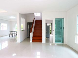 Casa en venta de 3 habitaciones en San Kamphaeng, Chiang Mai