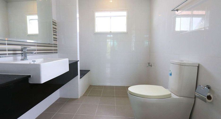 Casa en venta de 3 habitaciones en San Kamphaeng, Chiang Mai