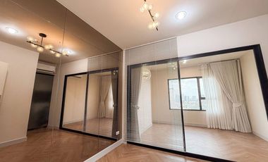 Wohnung zum Kauf mit 1 Zimmer in Chom Thong, Bangkok