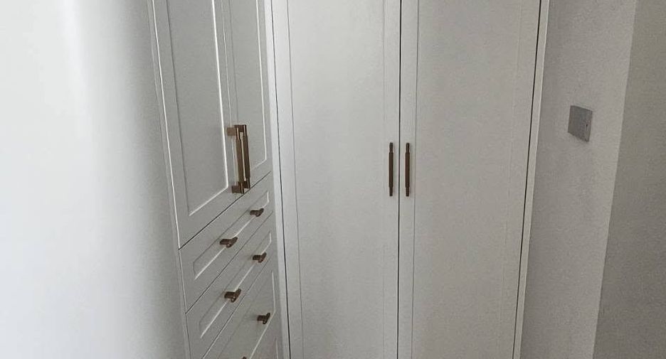 For rent 2 bedrooms condo in Bang Rak, Bangkok