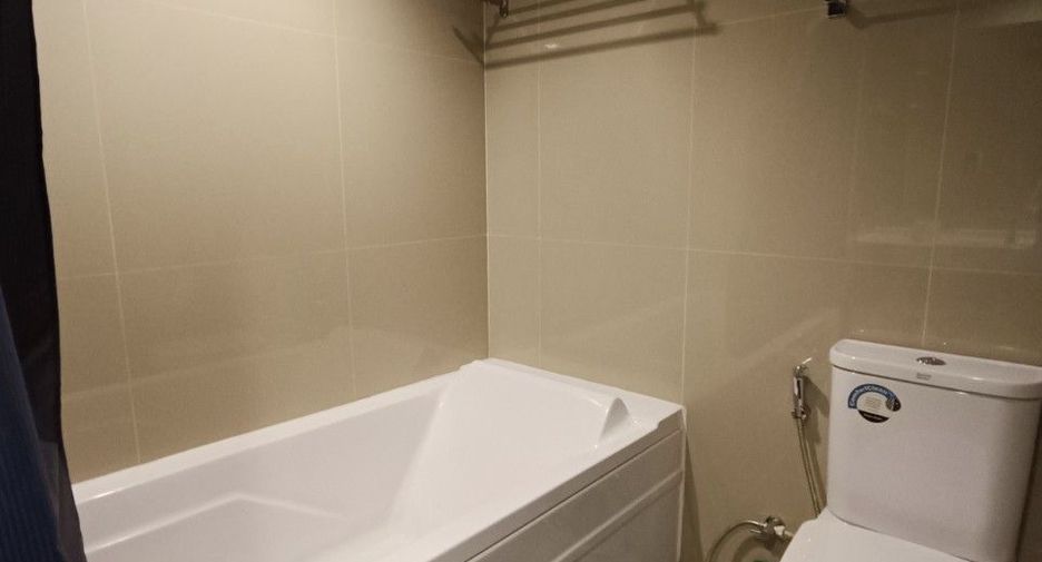 For sale 1 bed condo in Phra Khanong, Bangkok