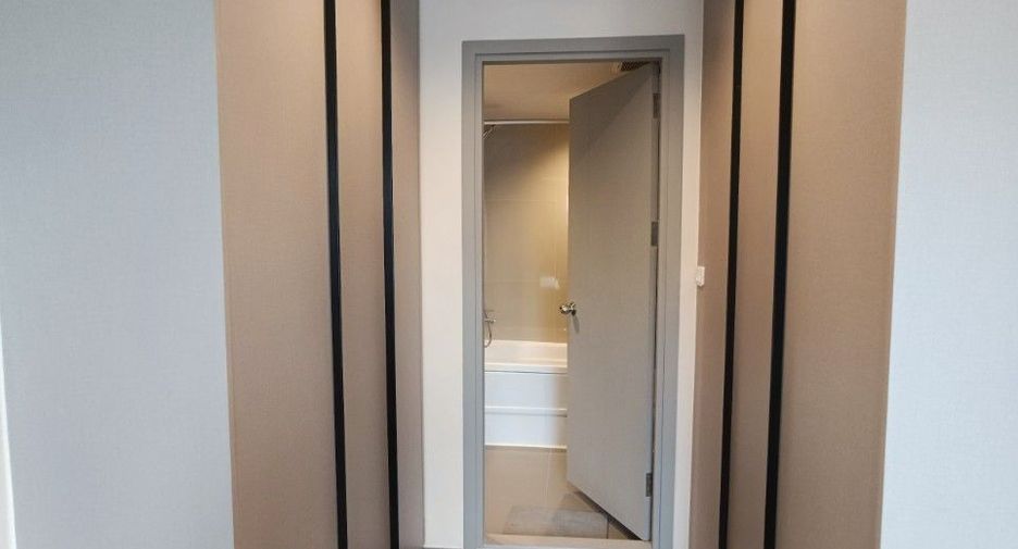 For sale 1 bed condo in Phra Khanong, Bangkok