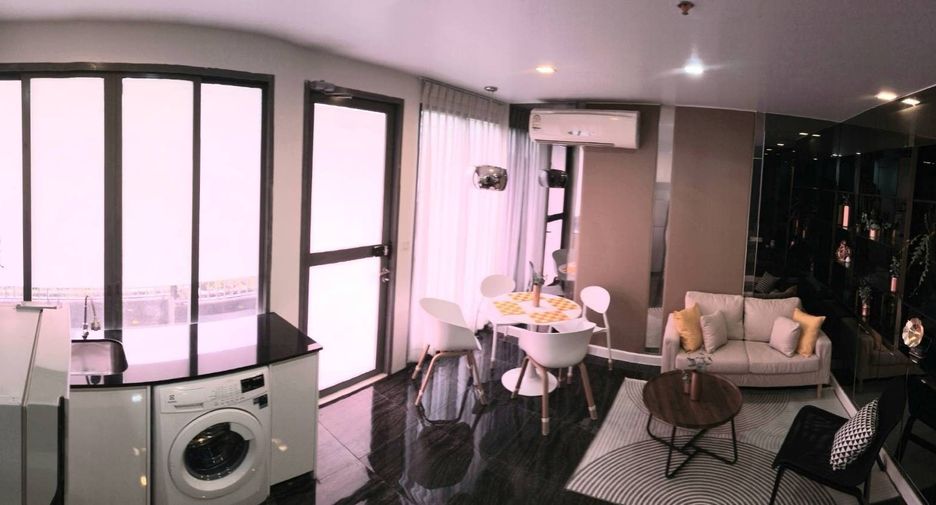 For sale 2 bedrooms condo in Phra Khanong, Bangkok