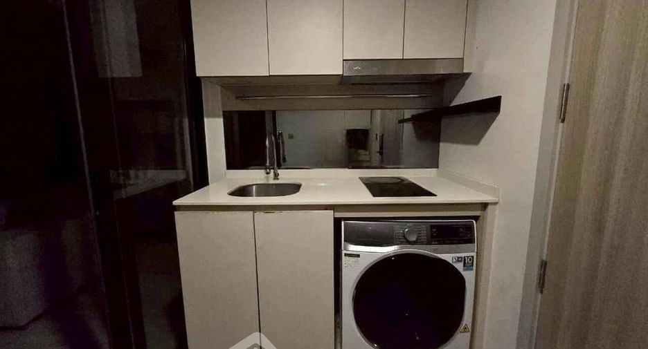 For sale 1 bed condo in Sathon, Bangkok