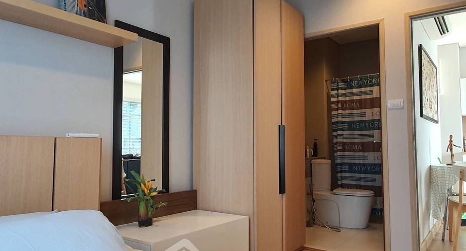 For rent 2 bedrooms condo in Phaya Thai, Bangkok