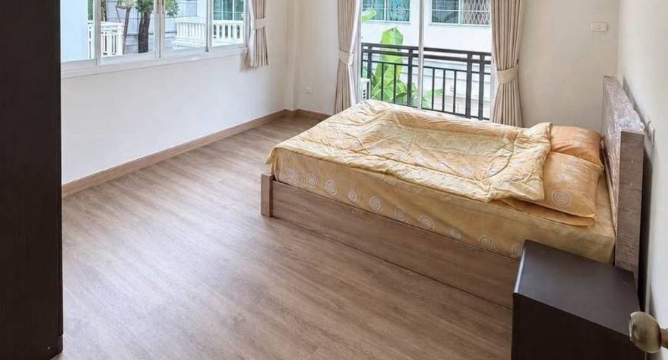 For rent 2 bedrooms house in Thawi Watthana, Bangkok
