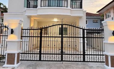 For rent 2 bedrooms house in Thawi Watthana, Bangkok