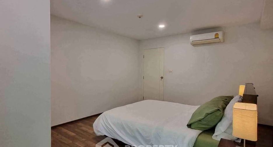 For rent 1 bed condo in Phra Khanong, Bangkok