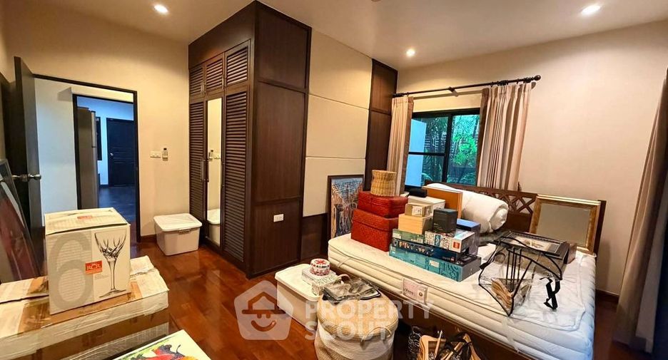 Apartment zur Miete mit 3 Zimmer in Khlong Toei, Bangkok