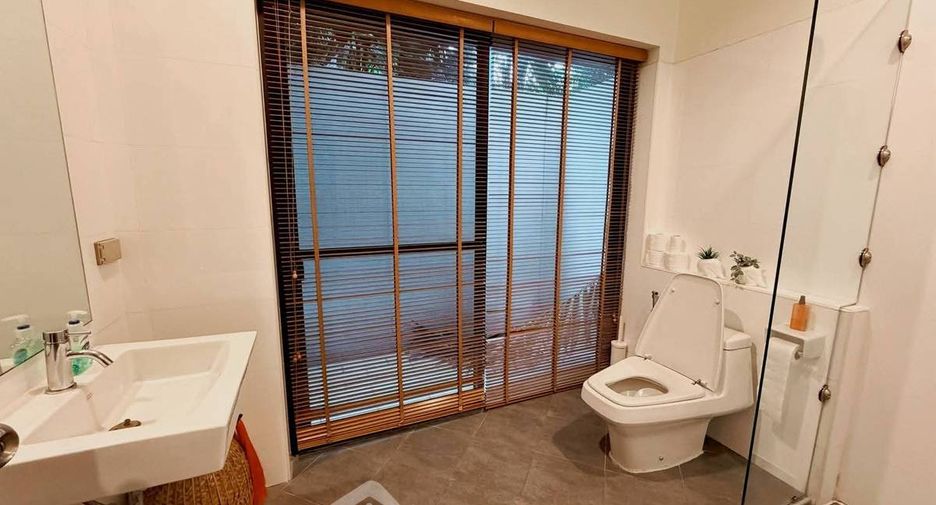 Apartment zur Miete mit 3 Zimmer in Khlong Toei, Bangkok