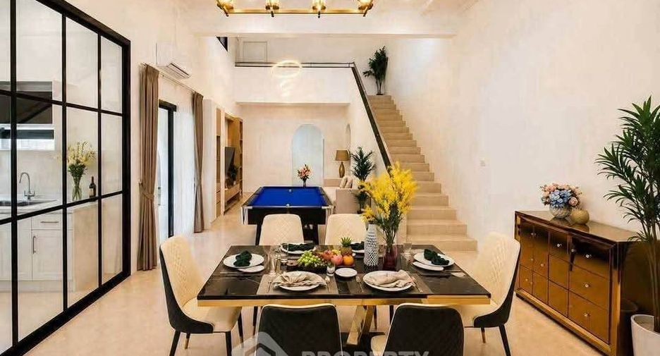 Casa en alquiler de 4 habitaciones en Bang Lamung, Chonburi