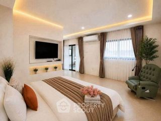 Casa en alquiler de 4 habitaciones en Bang Lamung, Chonburi