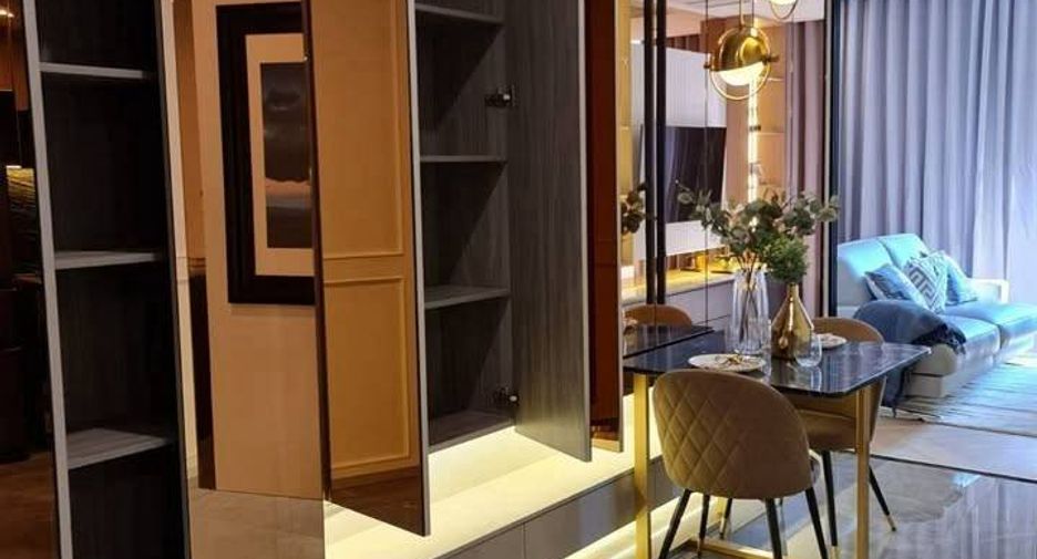 For rent 1 bed condo in Pathum Wan, Bangkok