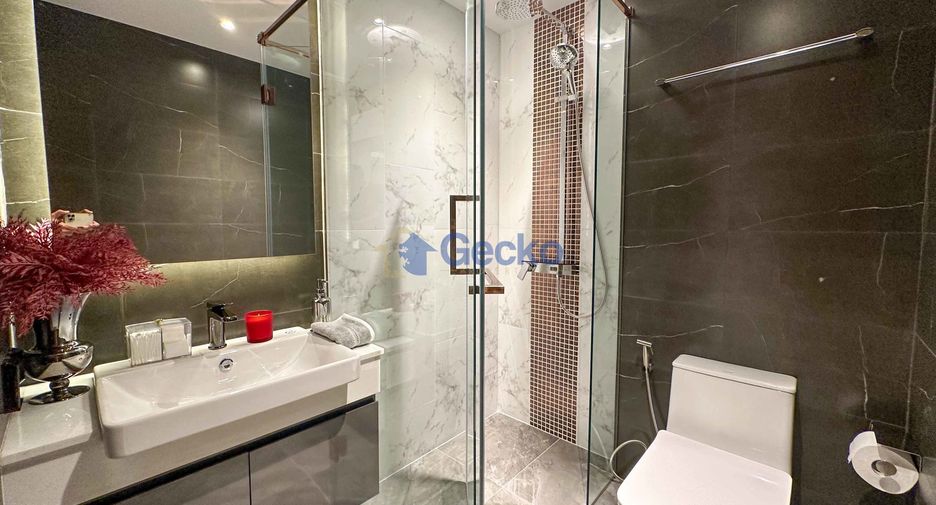 For sale 2 bedrooms condo in Jomtien, Pattaya