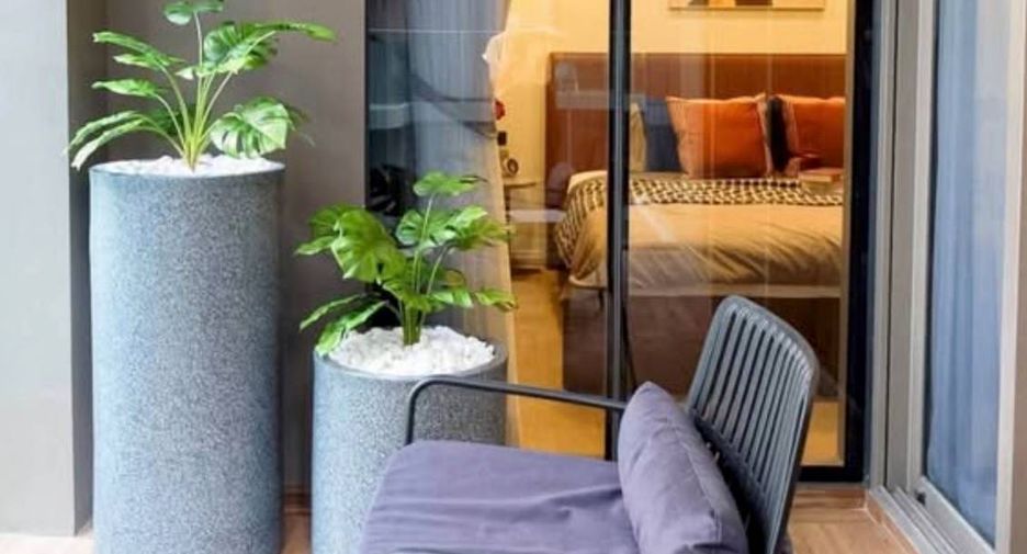 For rent 2 bedrooms condo in Watthana, Bangkok
