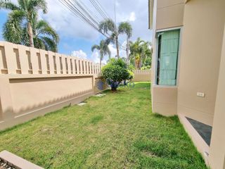 Casa en alquiler de 3 habitaciones en Bang Lamung, Chonburi