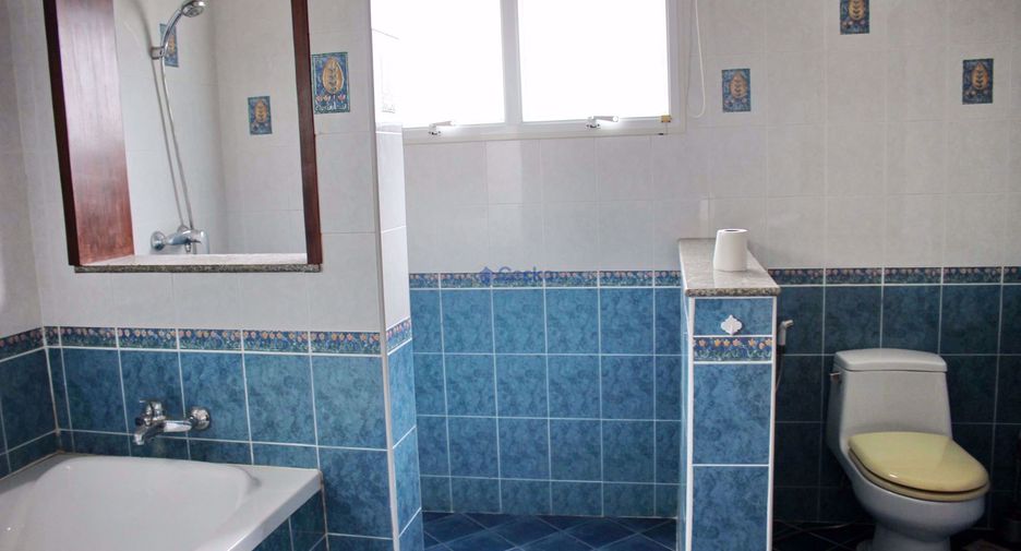 Casa en alquiler de 2 habitaciones en Bang Lamung, Chonburi