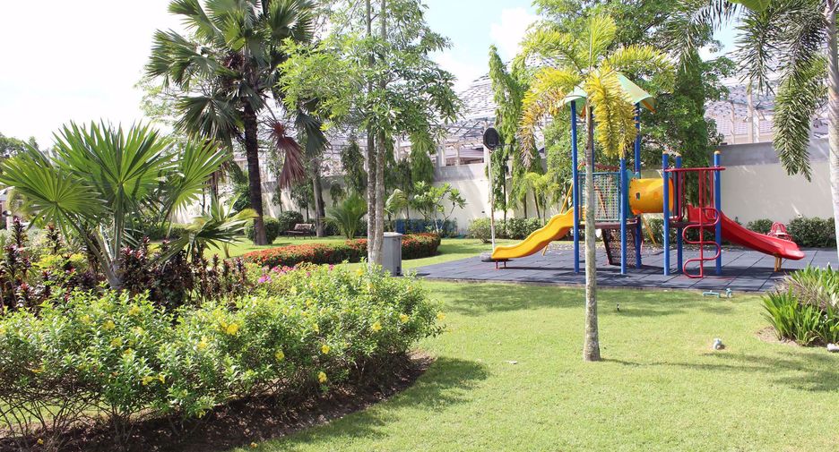 Casa en alquiler de 2 habitaciones en Bang Lamung, Chonburi