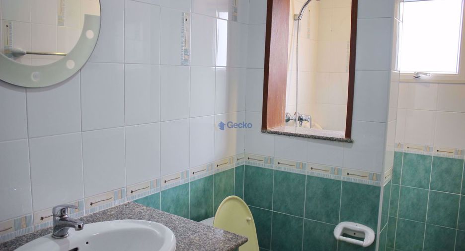 Casa en alquiler de 2 habitaciones en Bang Lamung, Chonburi