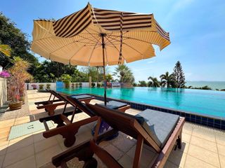 For rent 2 bedrooms condo in Bang Lamung, Chonburi