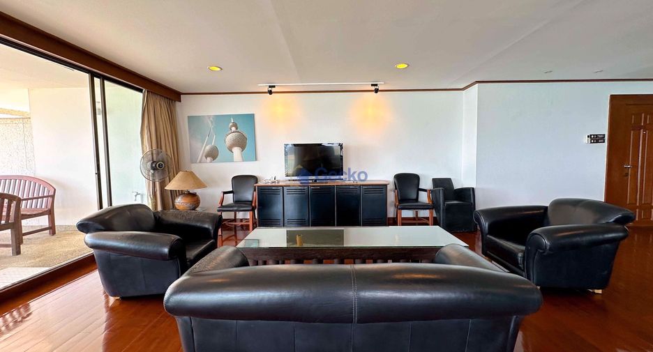 For rent 2 bedrooms condo in Bang Lamung, Chonburi